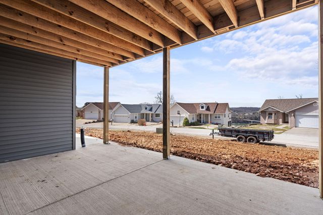 157 S Shining Mountain Drive, Cape Fair, MO 65624