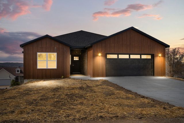 157 S Shining Mountain Drive, Cape Fair, MO 65624