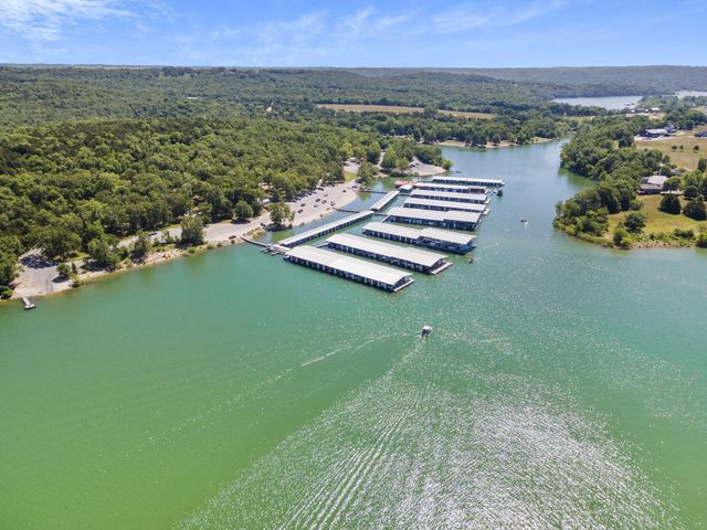 157 S Shining Mountain Drive, Cape Fair, MO 65624