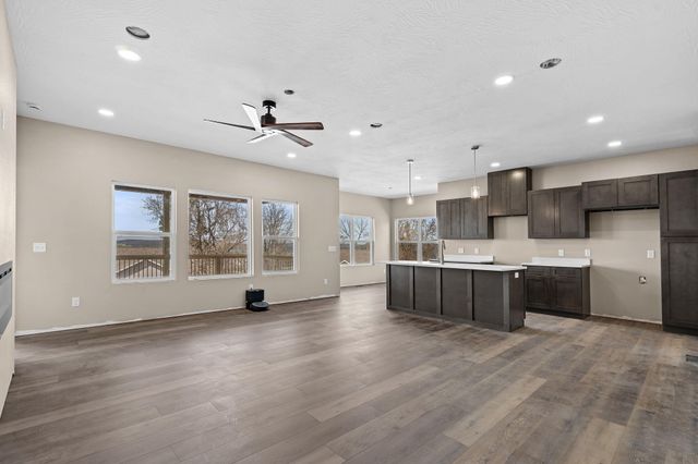 157 S Shining Mountain Drive, Cape Fair, MO 65624