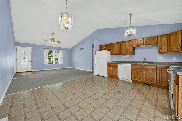 54 Spring Hill Circle, Wright City, MO 63390