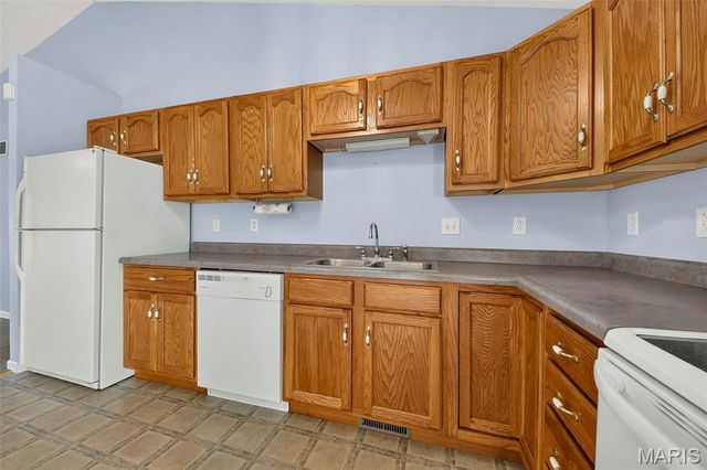 54 Spring Hill Circle, Wright City, MO 63390