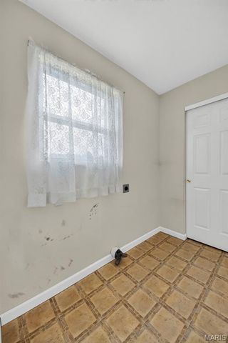 54 Spring Hill Circle, Wright City, MO 63390