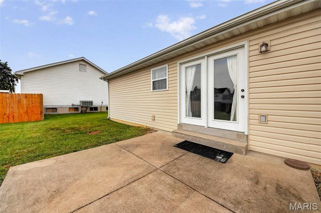 54 Spring Hill Circle, Wright City, MO 63390