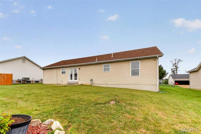 54 Spring Hill Circle, Wright City, MO 63390