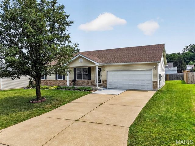 54 Spring Hill Circle, Wright City, MO 63390