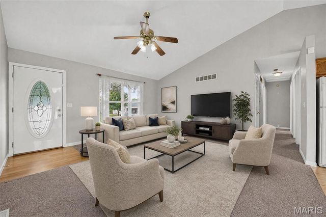 54 Spring Hill Circle, Wright City, MO 63390
