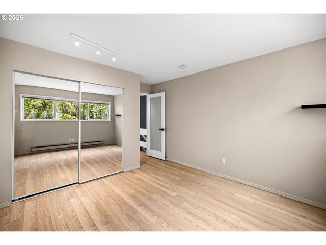 4360 Sw DICKINSON St 35, Portland, OR 97219