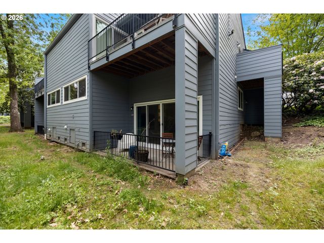 4360 Sw DICKINSON St 35, Portland, OR 97219