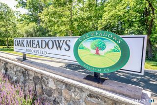41 Short Oak Drive 41, Brookfield, CT 06804