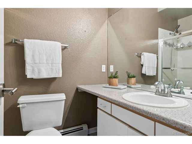 6886 Village Rd, Parker, CO 80134