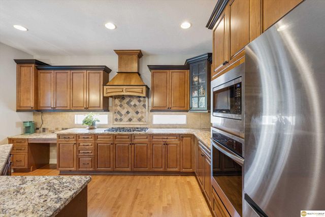 1519 S 192nd Avenue Circle, Omaha, NE 68130