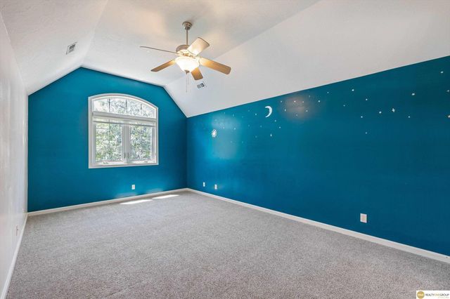 1519 S 192nd Avenue Circle, Omaha, NE 68130