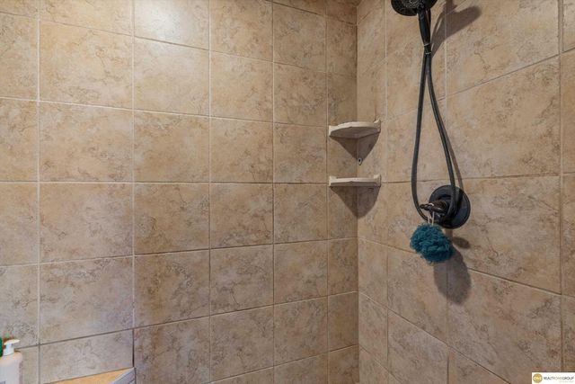 1519 S 192nd Avenue Circle, Omaha, NE 68130