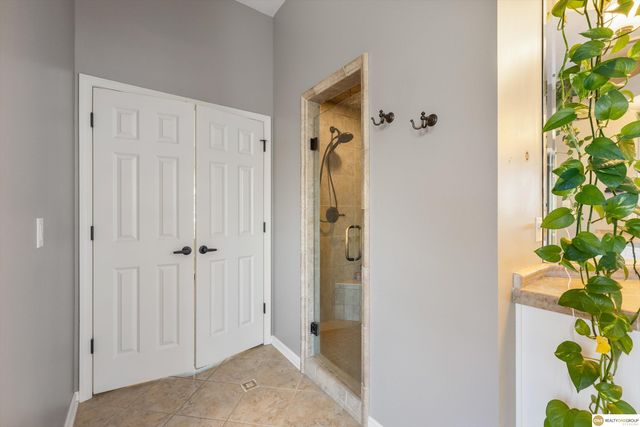 1519 S 192nd Avenue Circle, Omaha, NE 68130