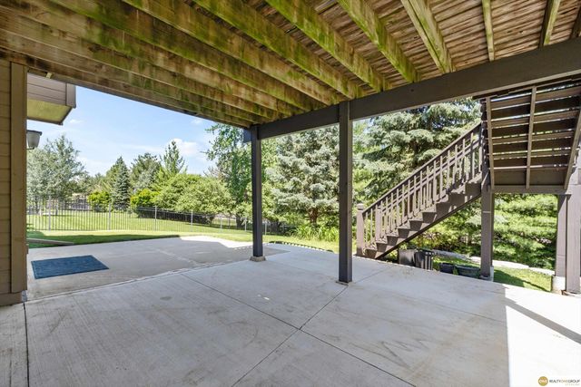 1519 S 192nd Avenue Circle, Omaha, NE 68130