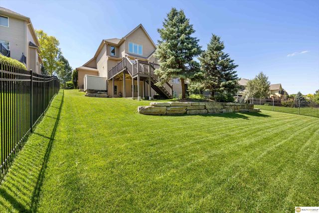 1519 S 192nd Avenue Circle, Omaha, NE 68130