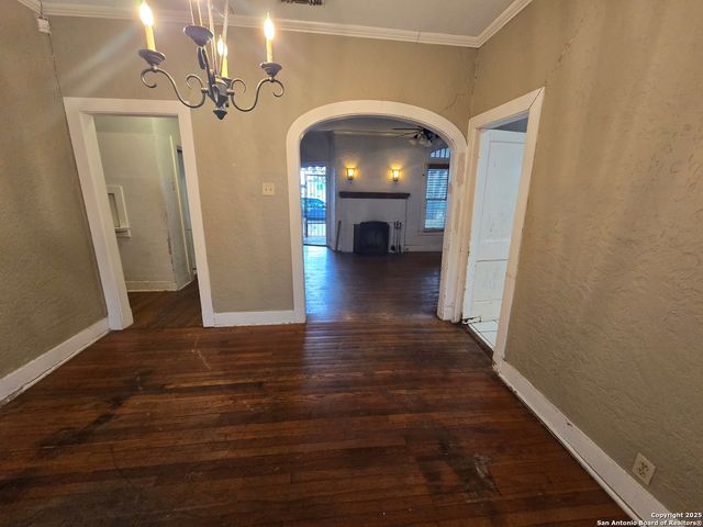 1643 rosewood, San Antonio, TX 78201