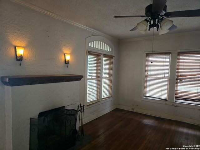 1643 rosewood, San Antonio, TX 78201