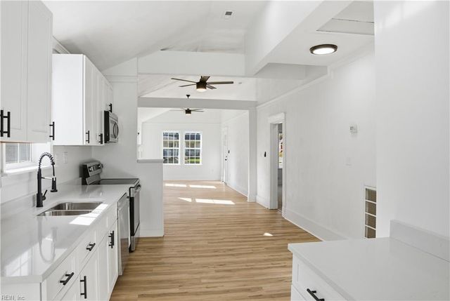 146 Pear AVE, Hampton, VA 23661