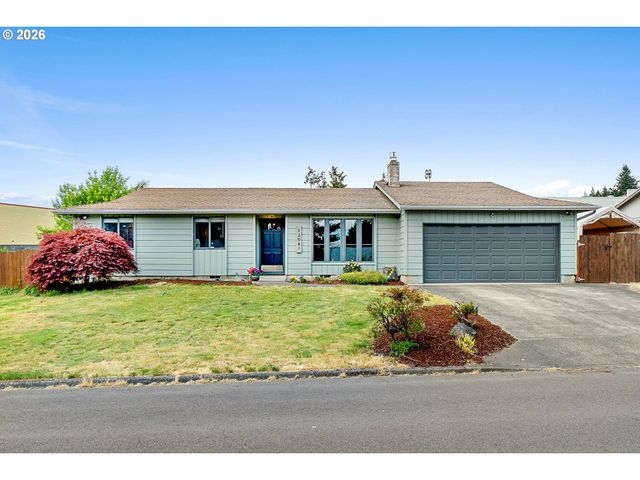 12061 Se SUNNYCREEK Ln, Clackamas, OR 97015