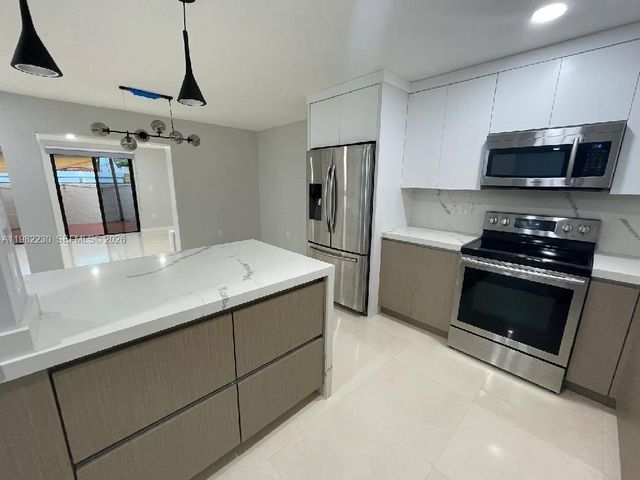 7021 SW 105th Ct 7021, Miami, FL 33173