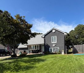 31 Garden Lane, Centereach, NY 11720