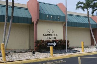 5415 NW 15th St 23, Margate, FL 33063