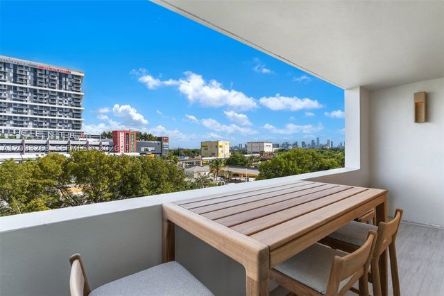 2740 SW 28th Terrace 602, Miami, FL 33133