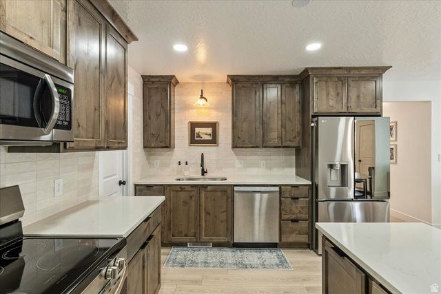 3916 S SAGE WOOD AVE, Mapleton, UT 84664