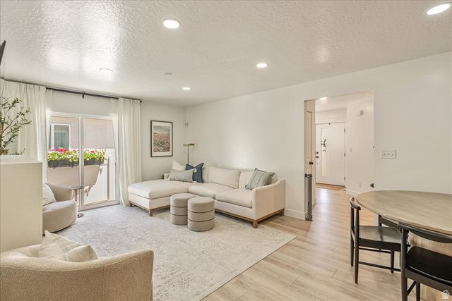 3916 S SAGE WOOD AVE, Mapleton, UT 84664