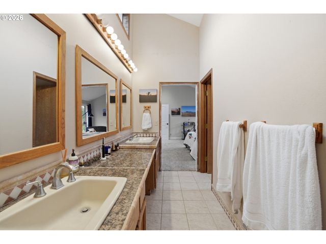 13719 Se 28TH Cir, Vancouver, WA 98683