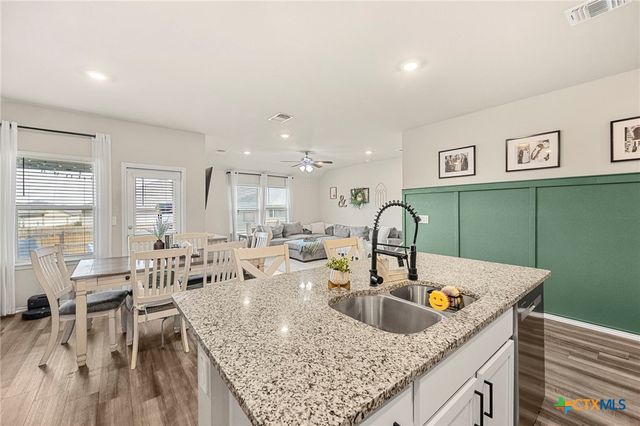 2346 Aylesbury Drive, Copperas Cove, TX 76522