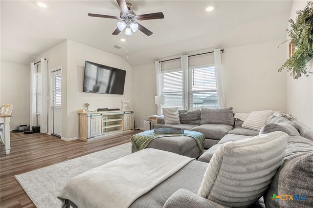 2346 Aylesbury Drive, Copperas Cove, TX 76522