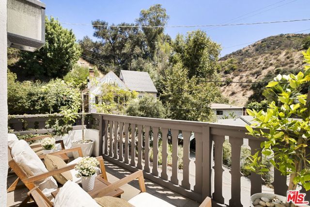 5860 Carolus Drive, Los Angeles, CA 90068