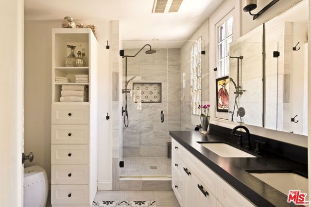 5860 Carolus Drive, Los Angeles, CA 90068
