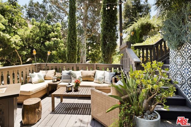 5860 Carolus Drive, Los Angeles, CA 90068