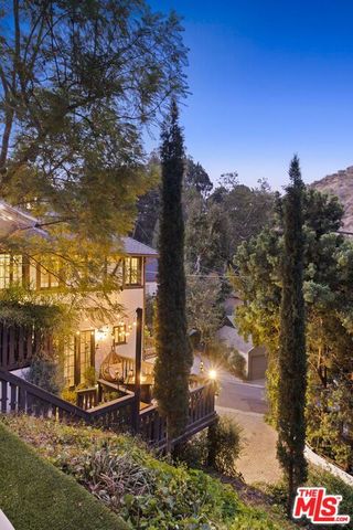 5860 Carolus Drive, Los Angeles, CA 90068
