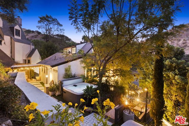 5860 Carolus Drive, Los Angeles, CA 90068