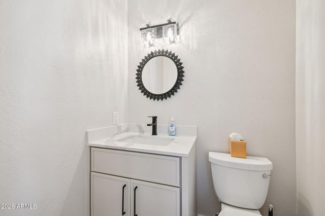 235 E ESTERO Lane, Litchfield Park, AZ 85340