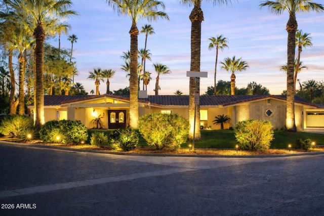 235 E ESTERO Lane, Litchfield Park, AZ 85340