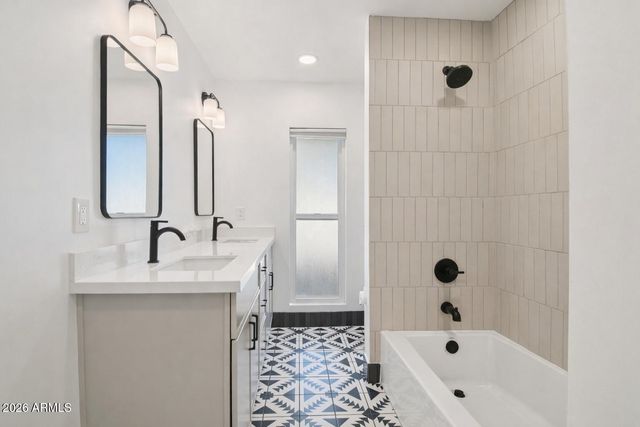 235 E ESTERO Lane, Litchfield Park, AZ 85340