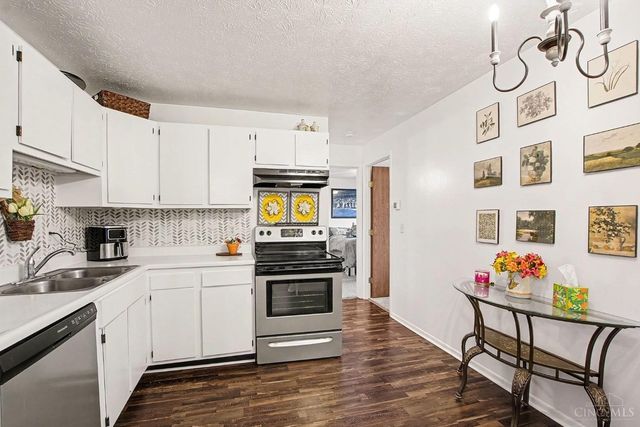 541 Davis Road, Pierce Twp, OH 45255