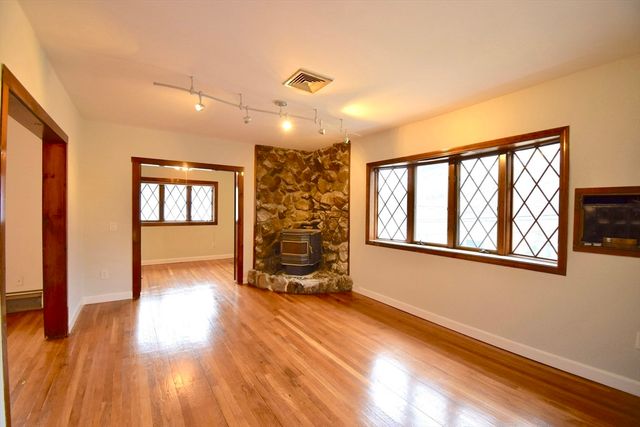 144-146 Cleveland Ave 2, Braintree, MA 02184