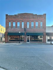 214 E California Street B, Gainesville, TX 76240