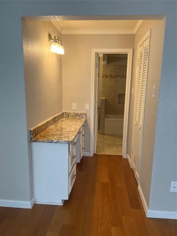 7135 Blairview Drive, Dallas, TX 75230