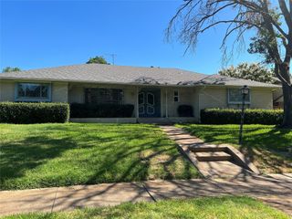 7135 Blairview Drive, Dallas, TX 75230