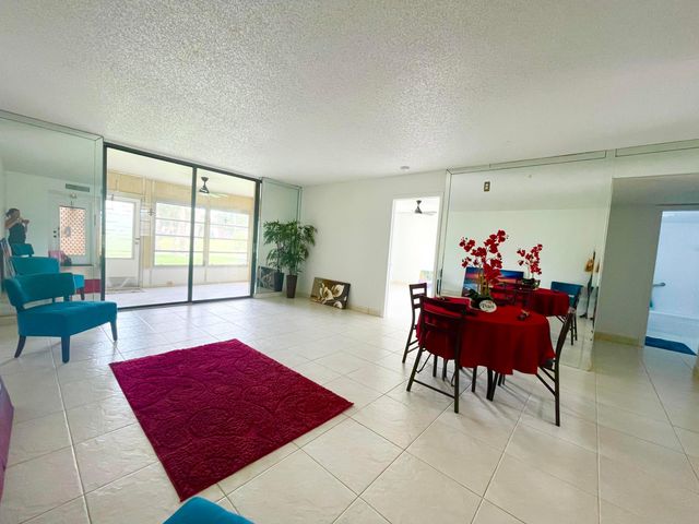 7460 NW 18th Street 104, Margate, FL 33063