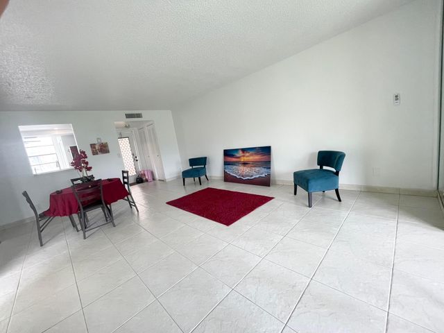 7460 NW 18th Street 104, Margate, FL 33063
