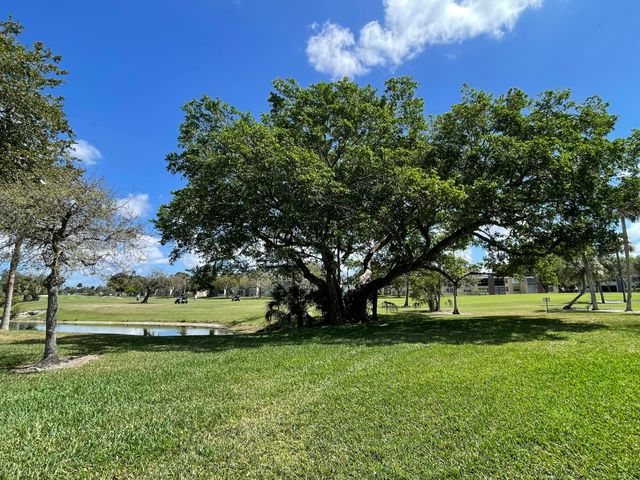 7460 NW 18th Street 104, Margate, FL 33063